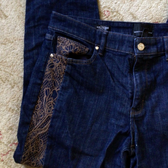 WHBM Mid Rise Everyday Soft Embellished Girlfriend Jeans in sz 12 - Picture 7 of 10